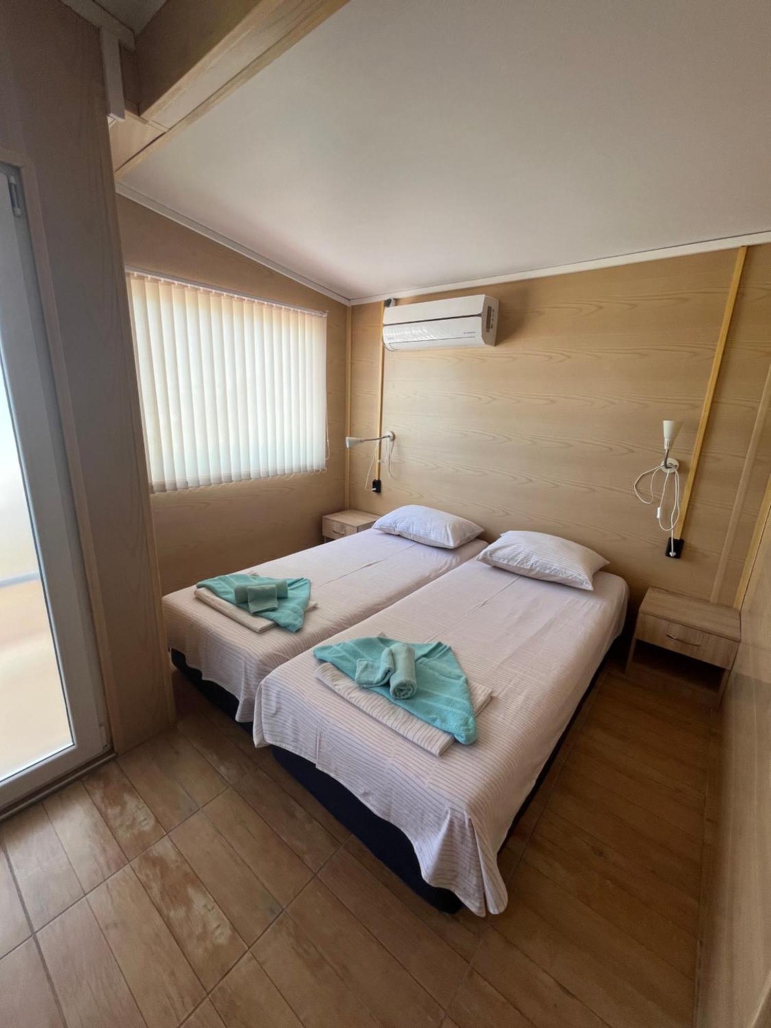 Family Hotel Globus غولدن ساندز المظهر الخارجي الصورة