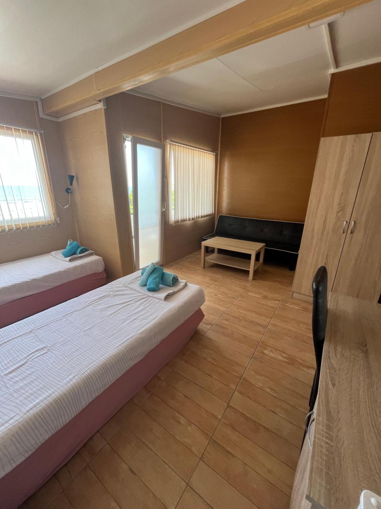 Family Hotel Globus غولدن ساندز المظهر الخارجي الصورة