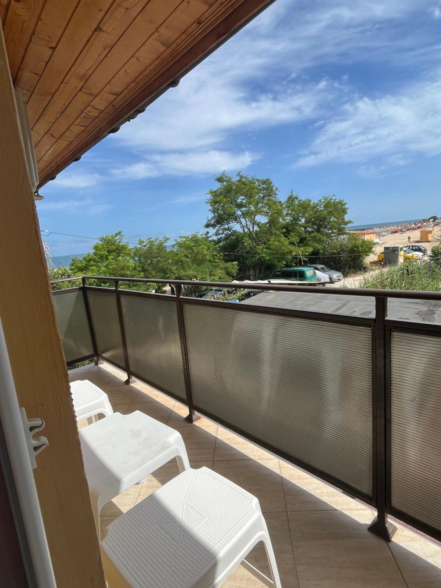 Family Hotel Globus غولدن ساندز المظهر الخارجي الصورة