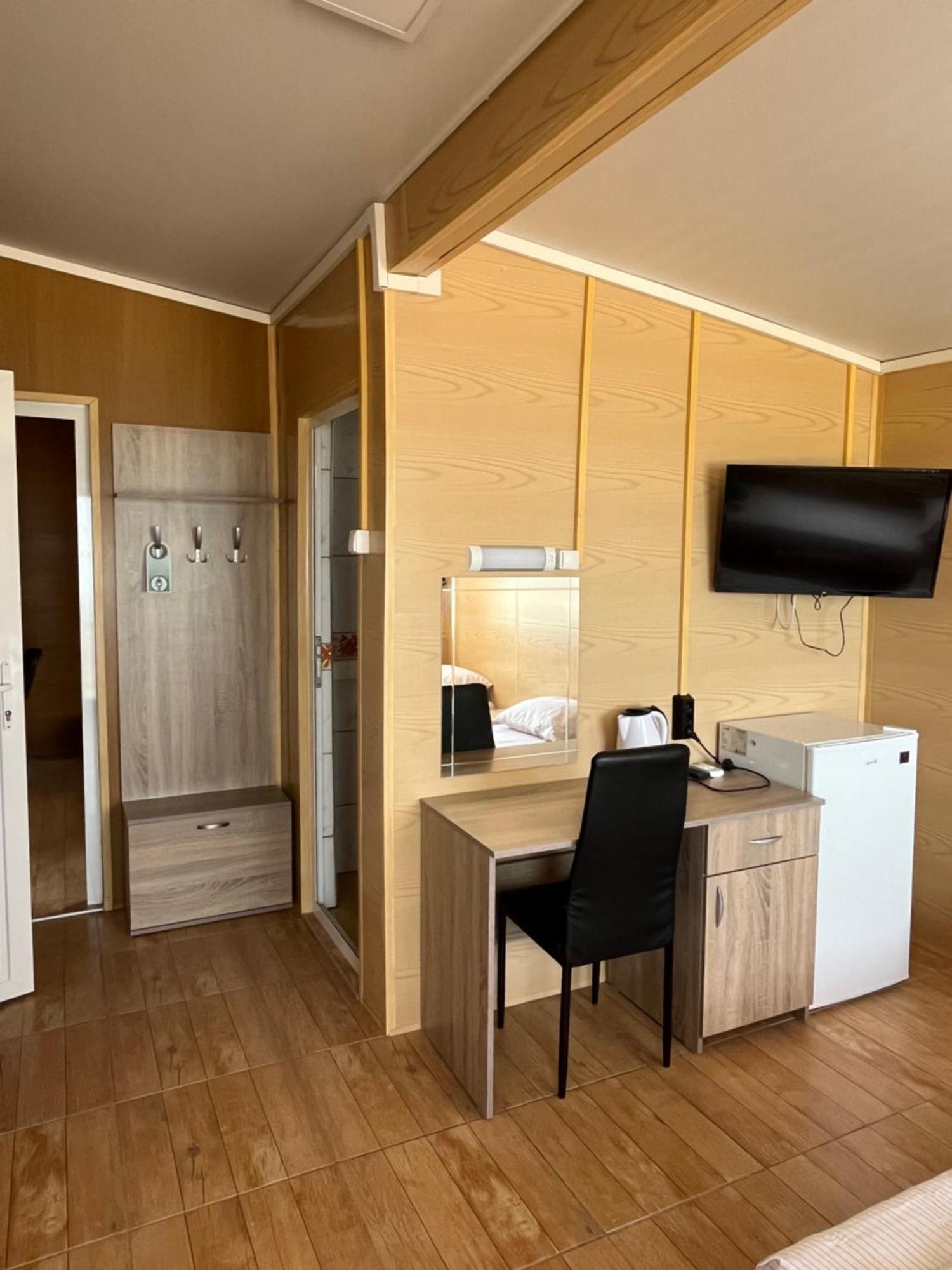 Family Hotel Globus غولدن ساندز المظهر الخارجي الصورة